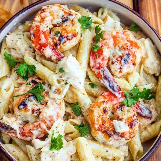 Creamy Pasta(Shrimps/Chicken and Vegetables)